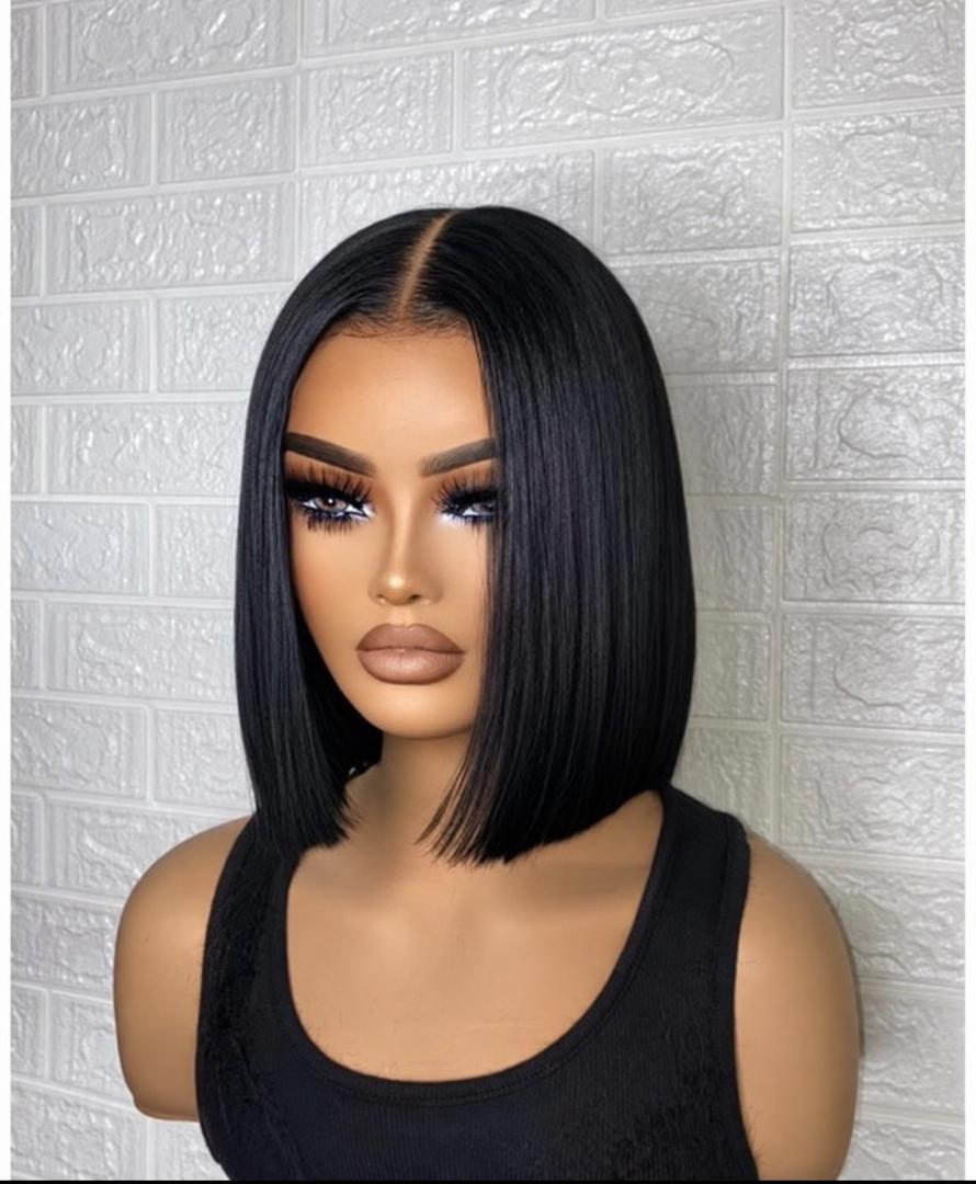 12" Black Sleek Bob Wig