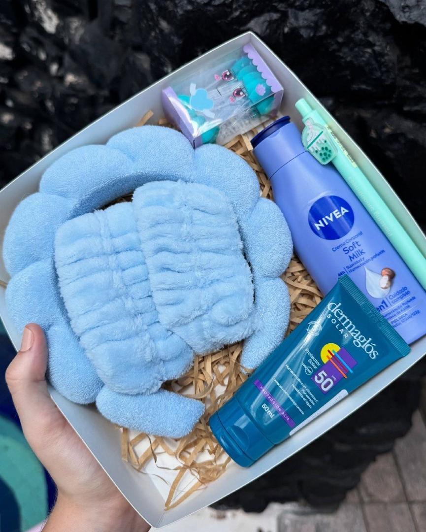 Blue Skincare Gift Set