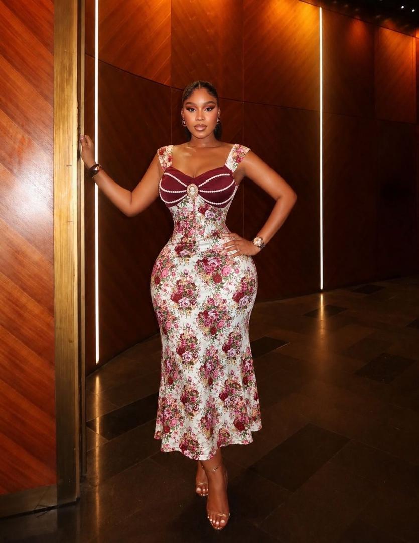 Floral Pearl Bust Midi Dress