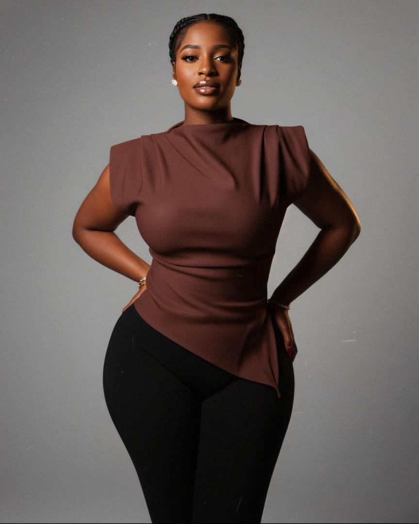 Women’s High-Neck Cut-Edge Top