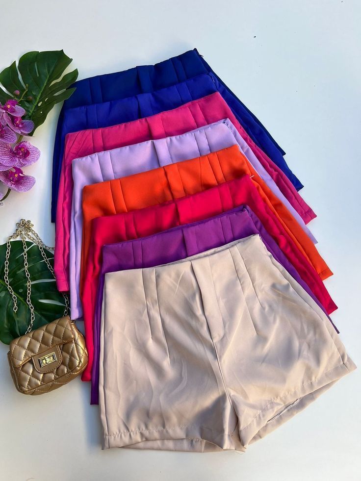 Women’s High-Waisted Zip-Up Shorts